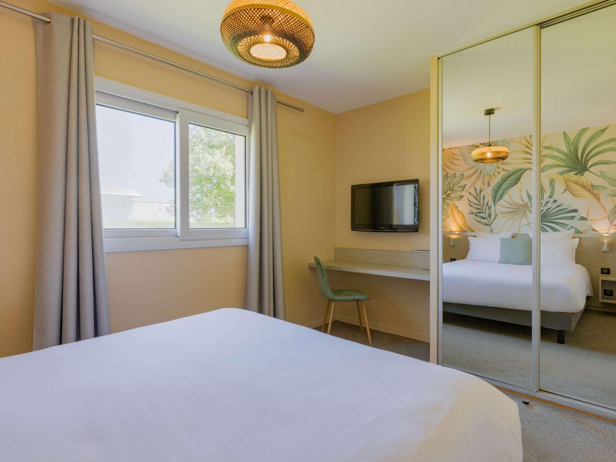 Mercure Lyon Est Villefontaine Kültér fotó