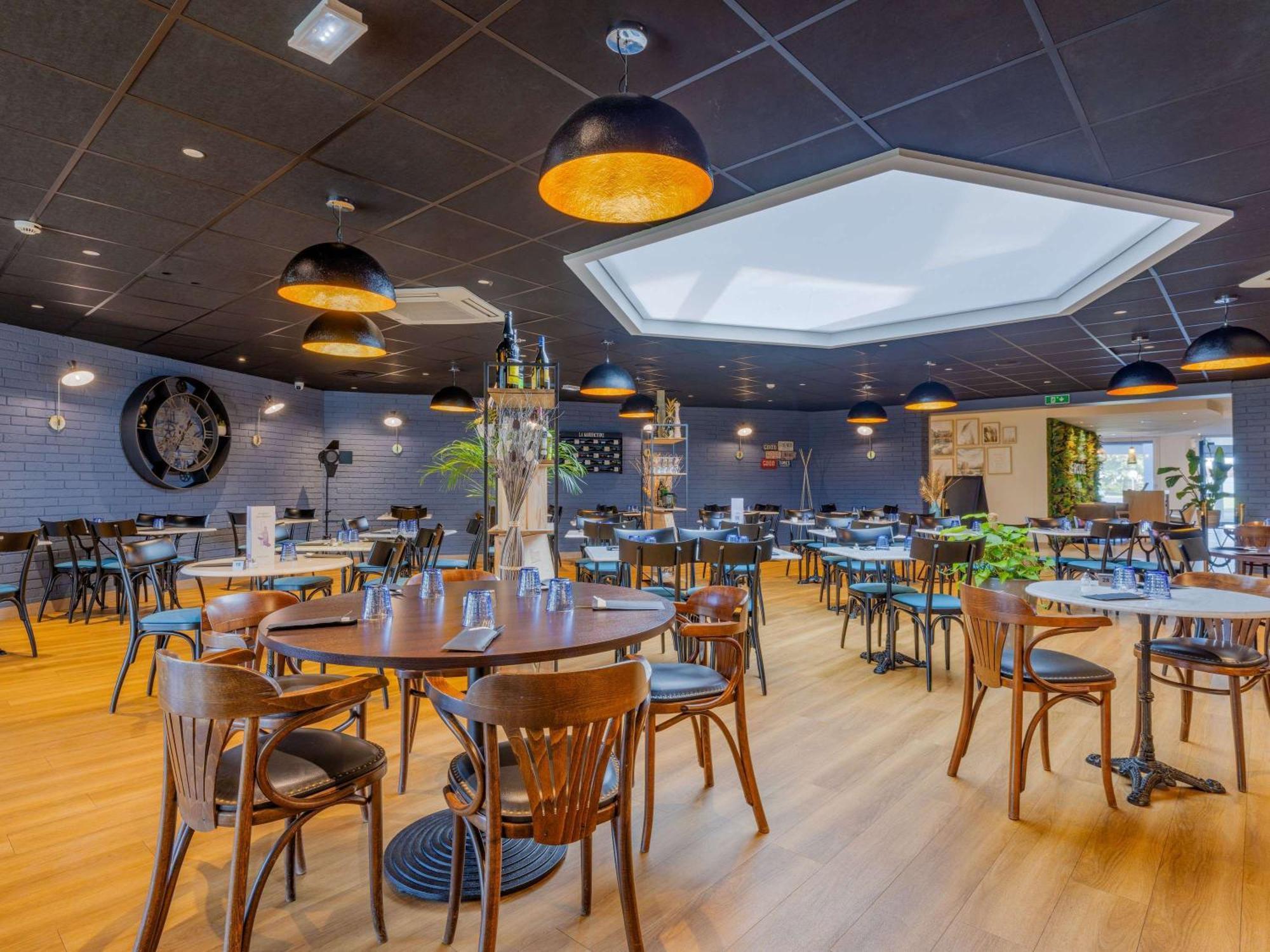 Mercure Lyon Est Villefontaine Kültér fotó